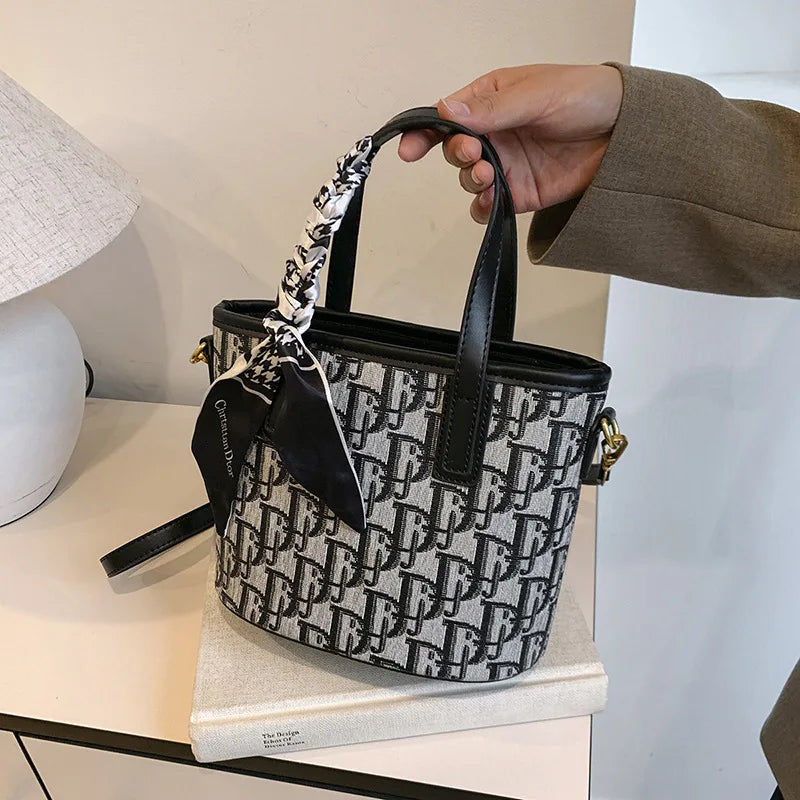 Women’s Luxury Leather Handbag – Elegant Designer-Inspired Style